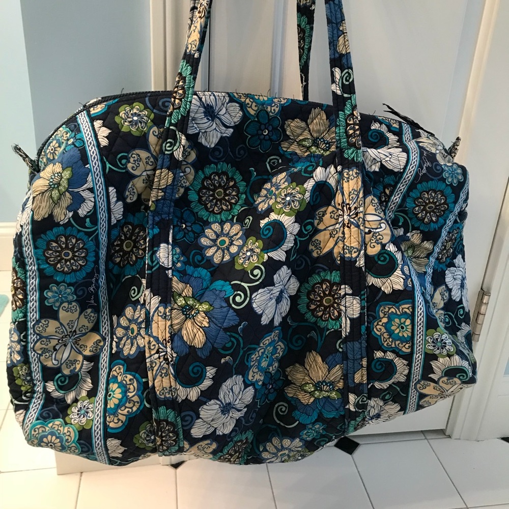 Vera Bradley duffel bag
